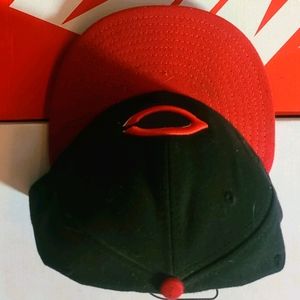 Used size 7 cincinati hat
